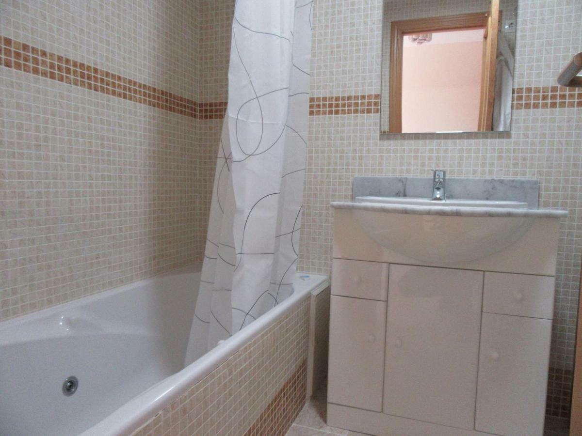 Manilva Playa Apartment Bagian luar foto